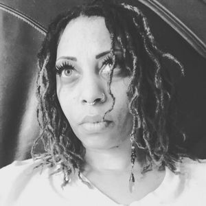 Meet your Posher, Latoya